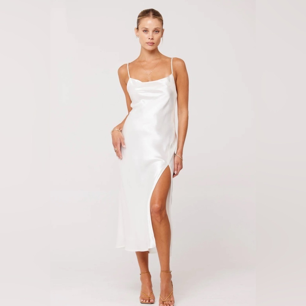NWT RESA MADISON SLIP IN PEARL XS
